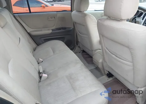 2005 Toyota Highlander V6 from USA, damaged, VIN JTEEP21A950130351